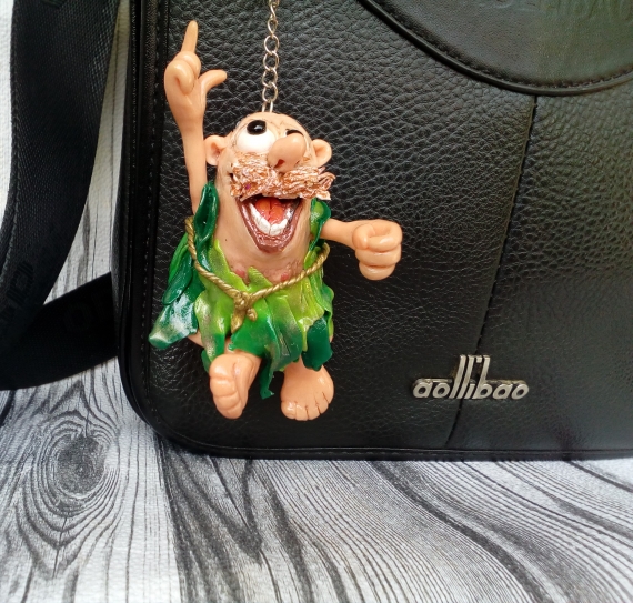 брелок - весёлый островитянин