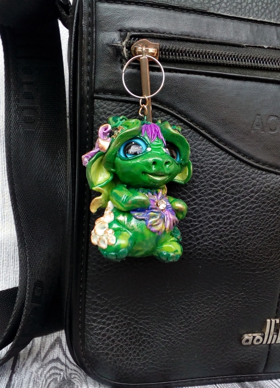 брелок дракончик