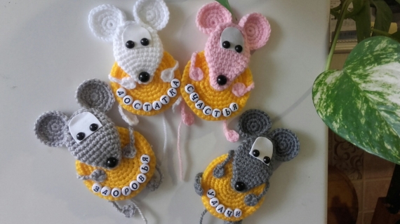 Магнитик на холодильник