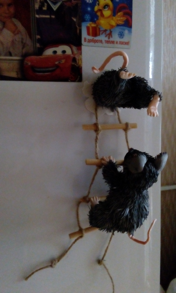 Мышки шалунишки