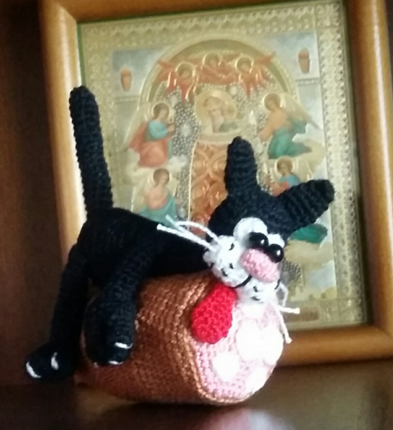 Котик на колбасе