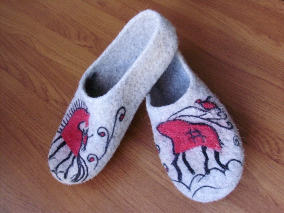 Тапочки "Мезенские мотивы" валяные