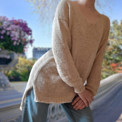 Свитер ручной работы