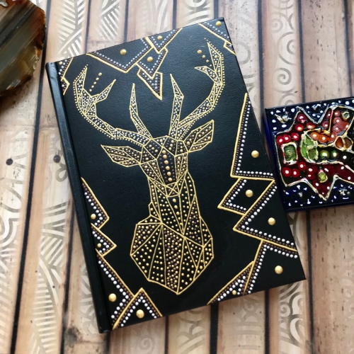 Ежедневник недатированный А5 Олень геометрия