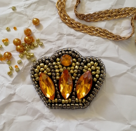 Брошь Корона