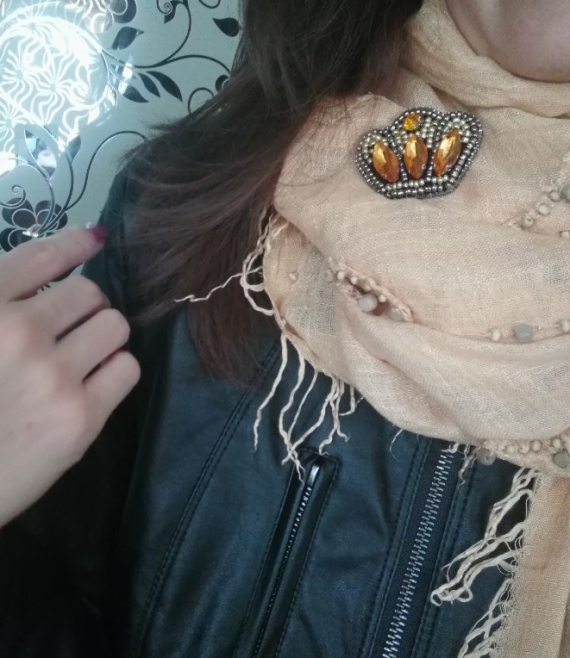 Брошь Корона