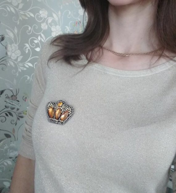 Брошь Корона