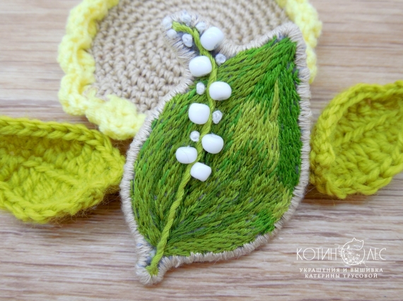 Брошь Ландыш