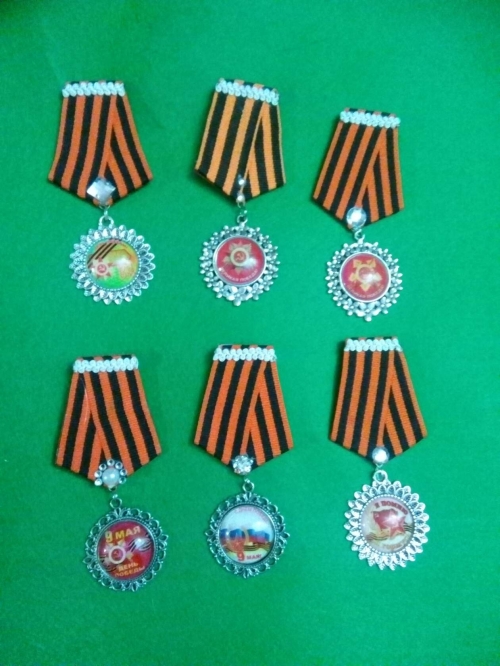 Броши на 9 мая