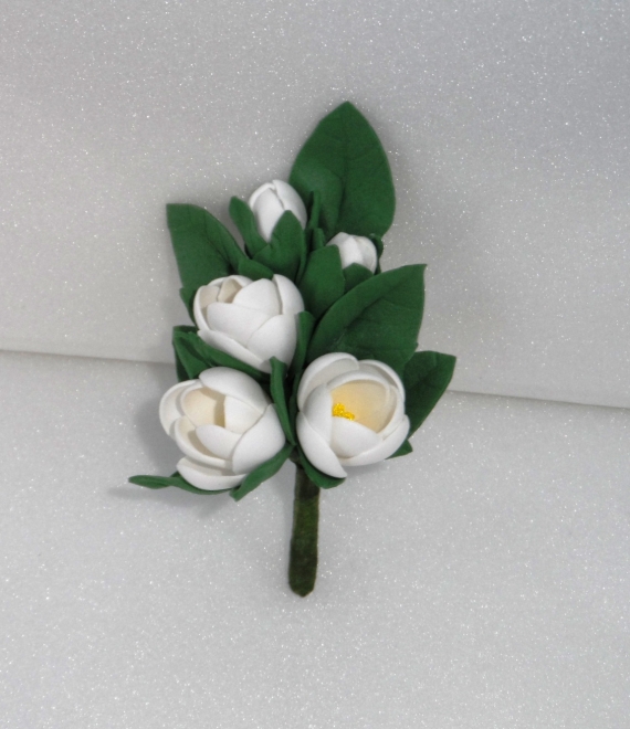 Брошь- веточка жасмина из фоамирана