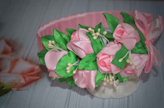 Ободок из атласных лент