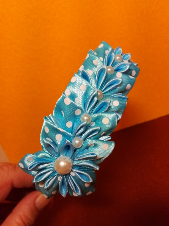 Ободок из атласных лент