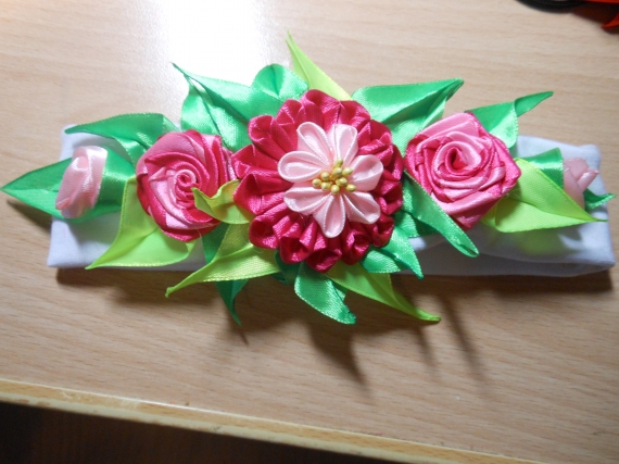 Заколки и резинки ручной работы