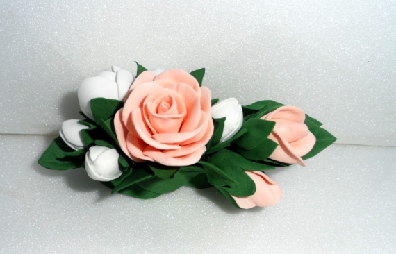 Зажим для волос Цветы из фоамирана