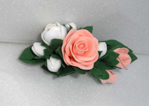 Зажим для волос Цветы из фоамирана