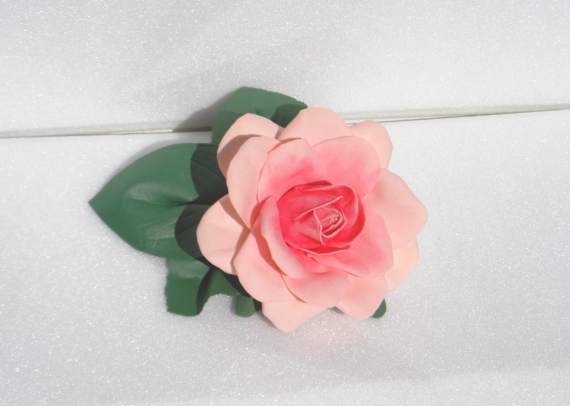Зажим для волос Роза из фоамирана
