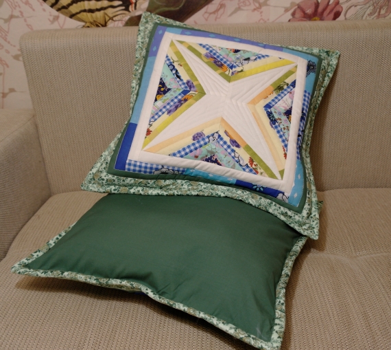 Комплект декоративных диванных подушек "Весна"