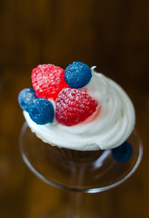 Мыло ручной работы "Капкейк Ягодный"