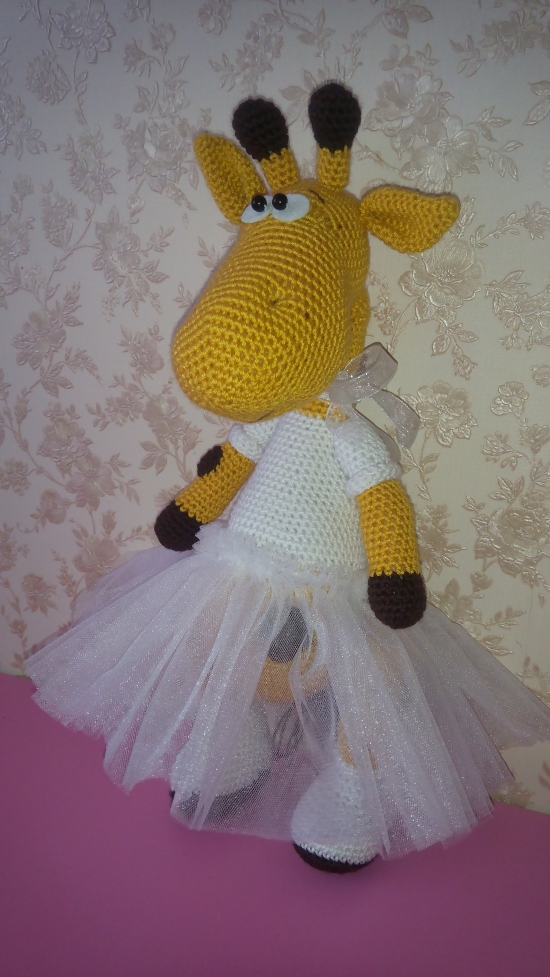 Жирафа-девочка