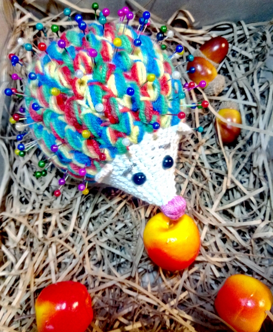 Ежик-игольница