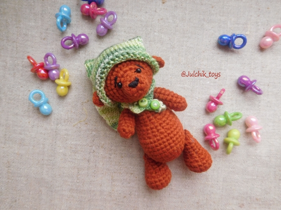 Мишка крючком