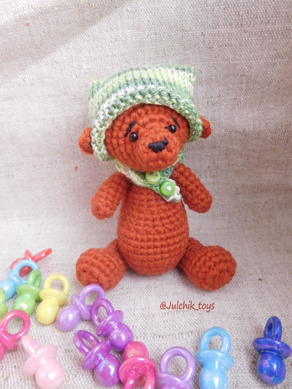 Мишка крючком