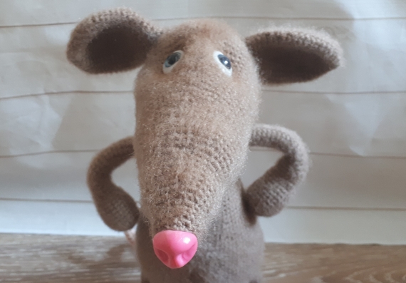 Крысенок Шнырик