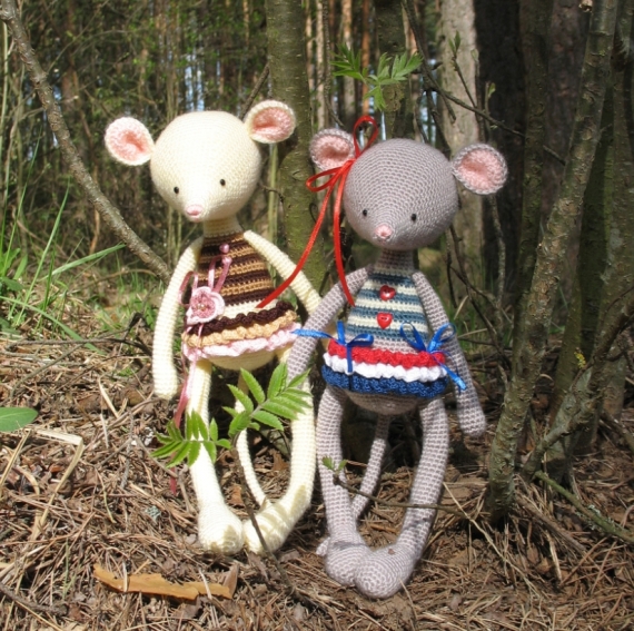 Мышка белая