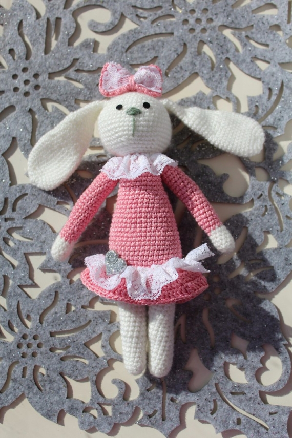 Игрушка "Зайка-воображуля".