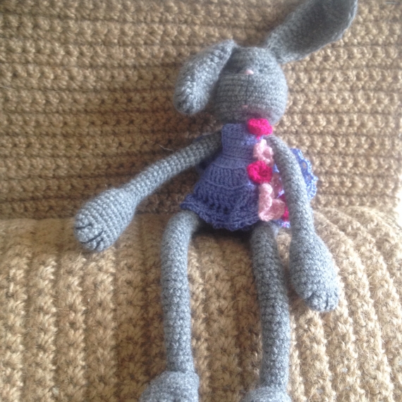 Зая серая в сарафане