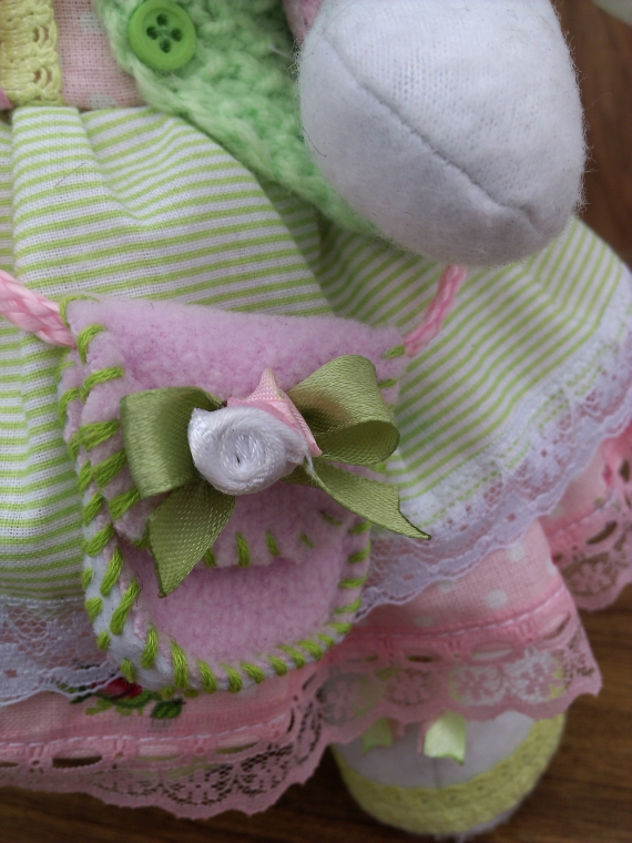 Розово-салатовая Зайка