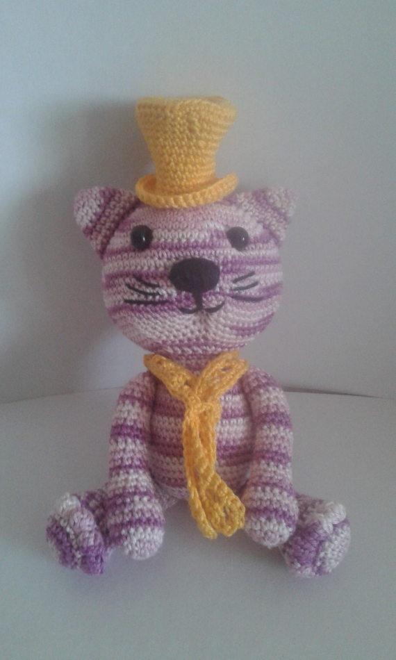 КОТИК связанный крючком