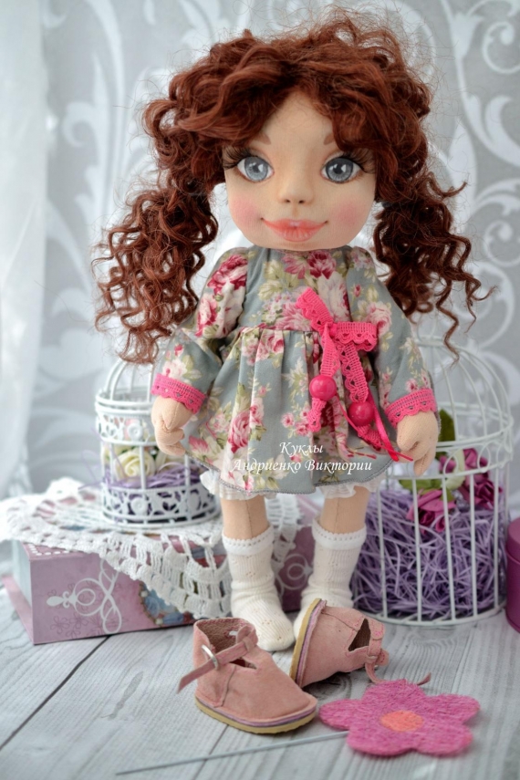 Кукла Полина