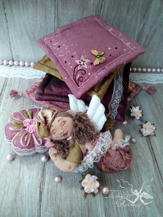 Спящий ангелочек