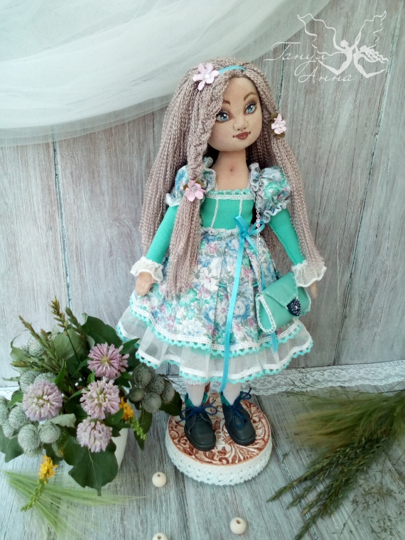 Маленькая Эля