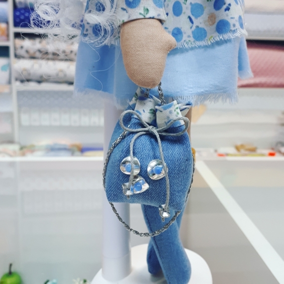 Кукла Мальвина