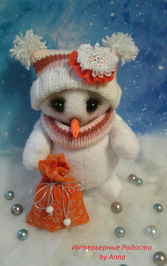 Снеговичок с мешком