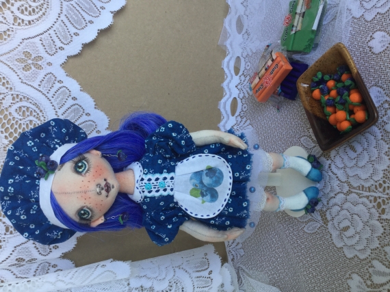 Куколка Черничка