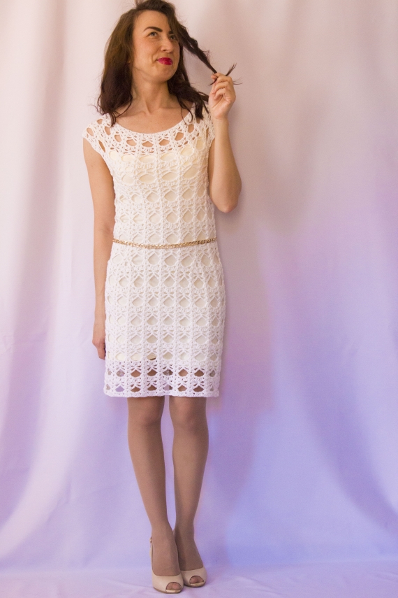 Платье ажурное белое