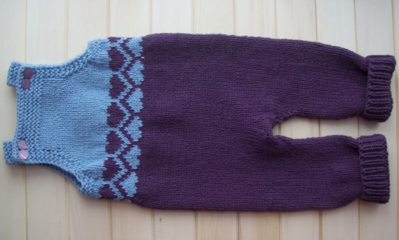 Комплект для девочки из шерсти