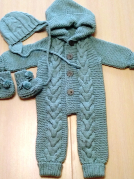 костюмчик для новорожденого