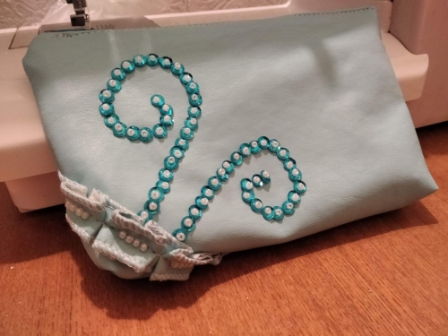 Стильная косметичка.