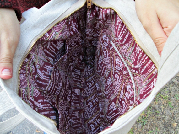 Летняя льняная сумка "Голубой букет", вышитая лентами.