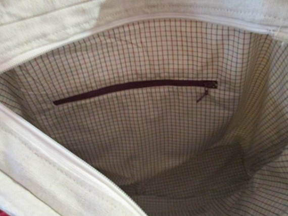 Льняная сумка "Маки", вышитая лентами, на плечо.