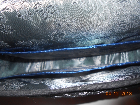 Сумочка чёрная на длинной ручке, стёжка, клатч