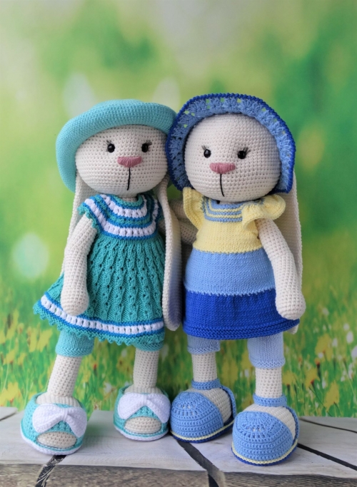 Вязаная зайка