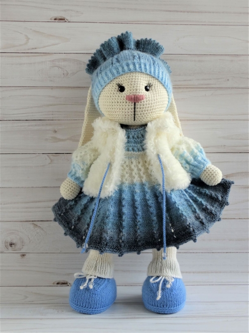 Вязаная Зайка