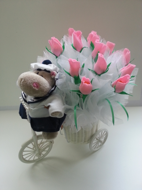 Сладкий букет с игрушкой