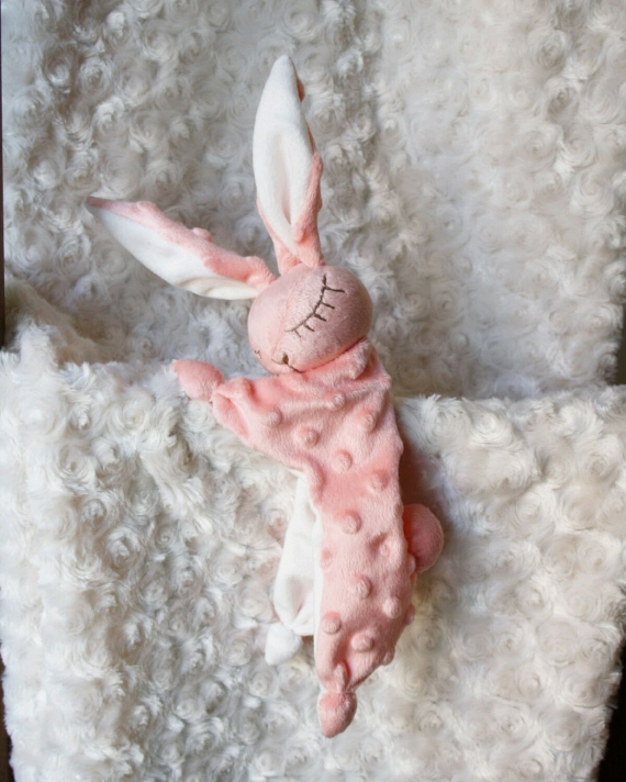 Зайка комфортер из плюша