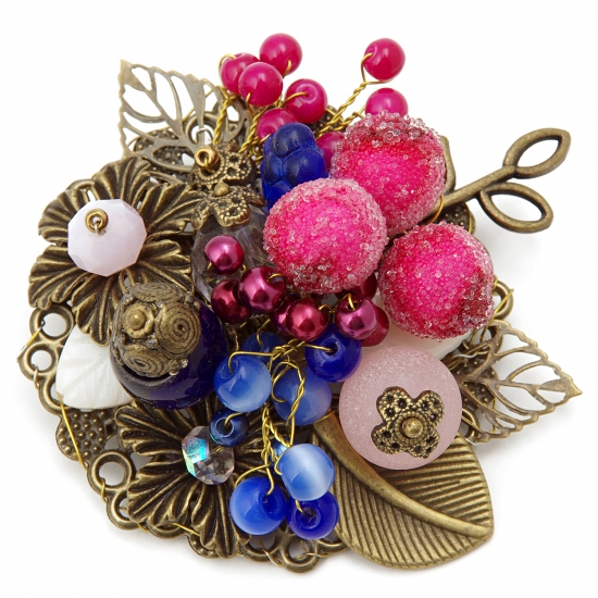 Брошь "Клюква в сахаре"